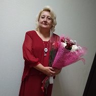 Елена Снеговская