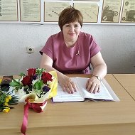 Елена Напреева