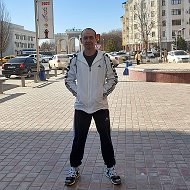 Рашид Назиров