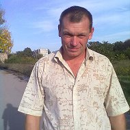 Константин Николаев