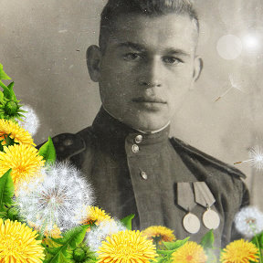 Фотография "Мой отец призван март 1944, водитель артдивизиона, ранен в Польше, после служил в Китае до 1948"