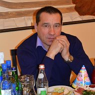 Валерий Комаров