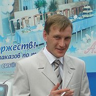 Дмитрий Новиков