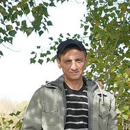 Петр Улаев