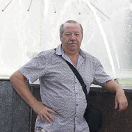 Олег Волков