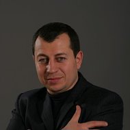 Арсен Оганов