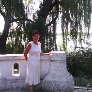 Людмила Алхутова