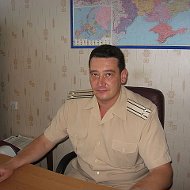 Олег Харламов