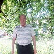 Олег Макаренков