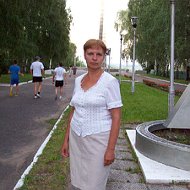 Елена Жарёнова