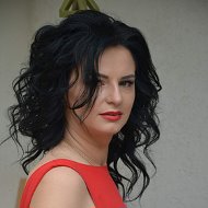 Алена Попова