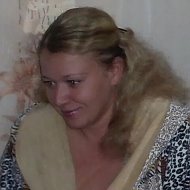 Наташа Бурцева