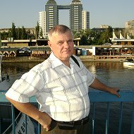 Василий Каражбей