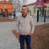 Дмитрий Погрибной