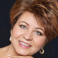 Елена Вечканова
