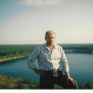Владимир Рябов