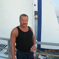Геннадий Степанов