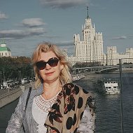 Елена Тенякова