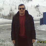 Сергей Овчаров