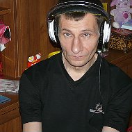 Павел Светлолобов