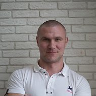 Андрей Новиков