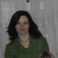 Лена Кучинская
