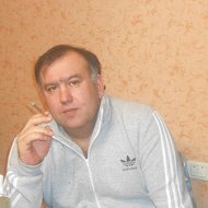 Роберт Бадоев