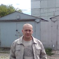 Андрей Попов
