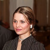 Елена Романова