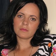 Jeļena R