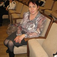 Елена Максимова