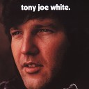 Tony Joe White - A Night in the Life of a Swamp Fox