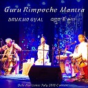 Drukmo Gyal feat Marcus Viana - Guru Rimpoche Mantra Ao Vivo em Belo…