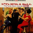 The Tyree Glenn Quintet - Gimme a Little Kiss Will Ya Huh