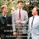 Das Wiener Philharmonia Trio - Divertimento in E Flat Major K 563 III Menuetto…
