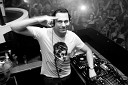 Tiesto - Club Life 488 Mike Williams Guest Mix