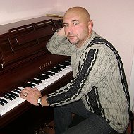 Андрей Якшин