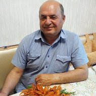 Олег Неевин