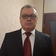 Олег Лариков