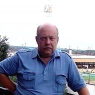 Александр Гоголев