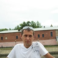 Роман Кесов
