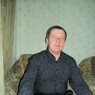 Владимир Наумов
