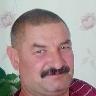 Михаил Леоников