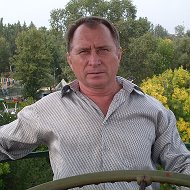 Николай Николаенко