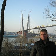 Владимир Зверев