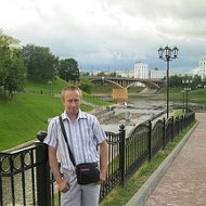 Александр Бровка