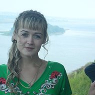 Женя Максимова