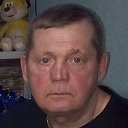Олег Новиков