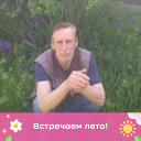 Владимир Резаев