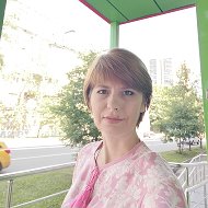 Елена Комарова